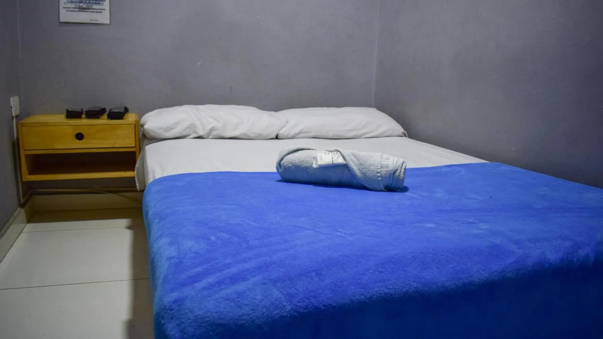 Almanik Viajero Hostel Medellin 0*,  Colombia