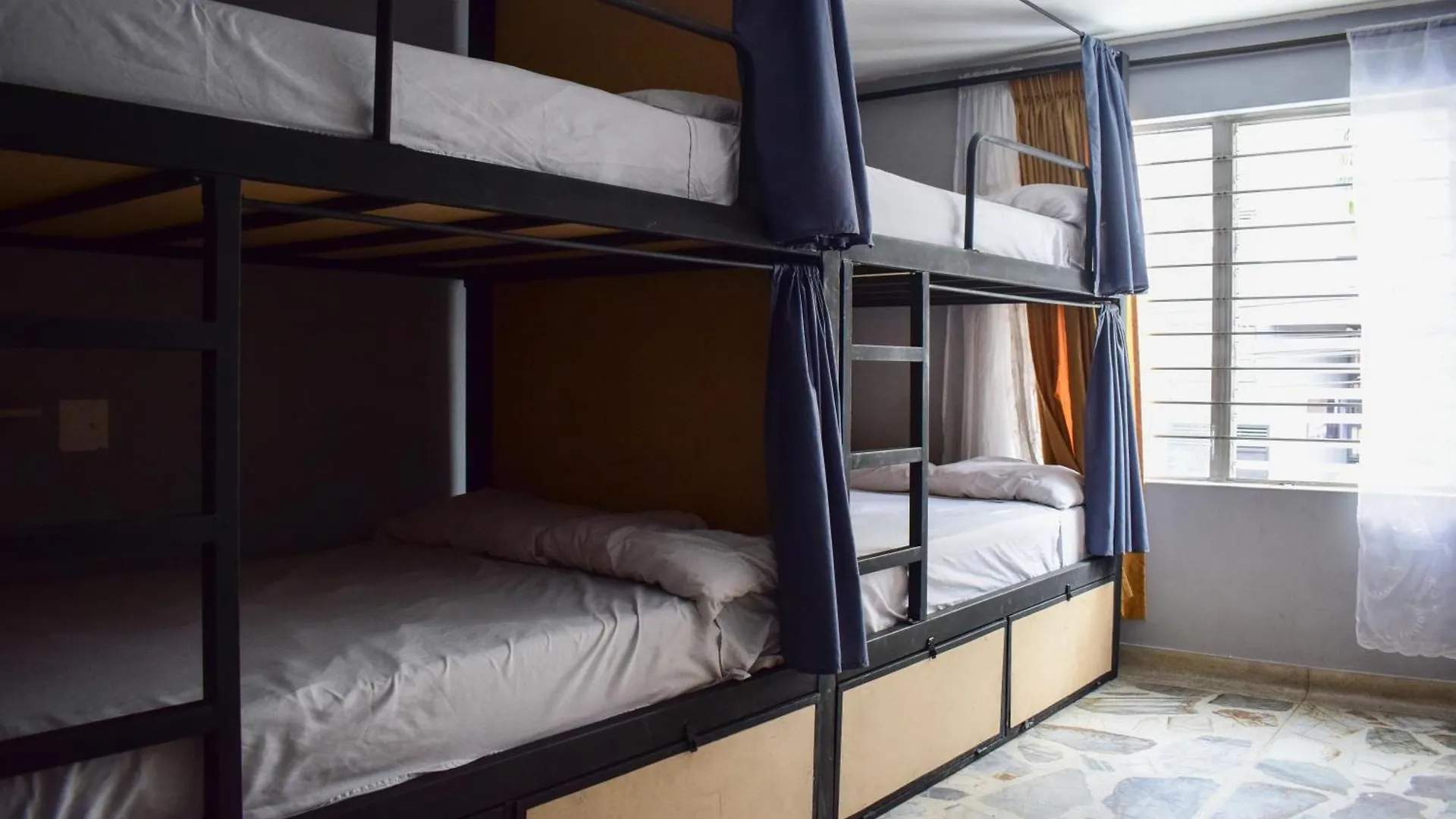 Almanik Viajero Hostel Medellin Colombia